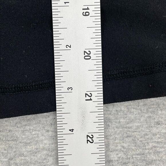 Lululemon Tank Top Womens 4 Black Racerback Adj Bra Activewear Yoga Jogging - Picture 8 of 8